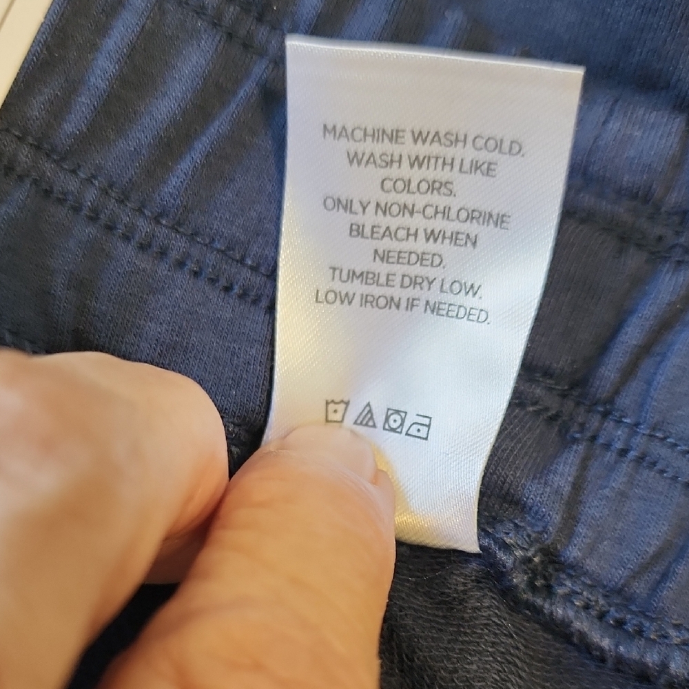 French Terry Capri Pants - Navy Blue - Picture 8 of 8
